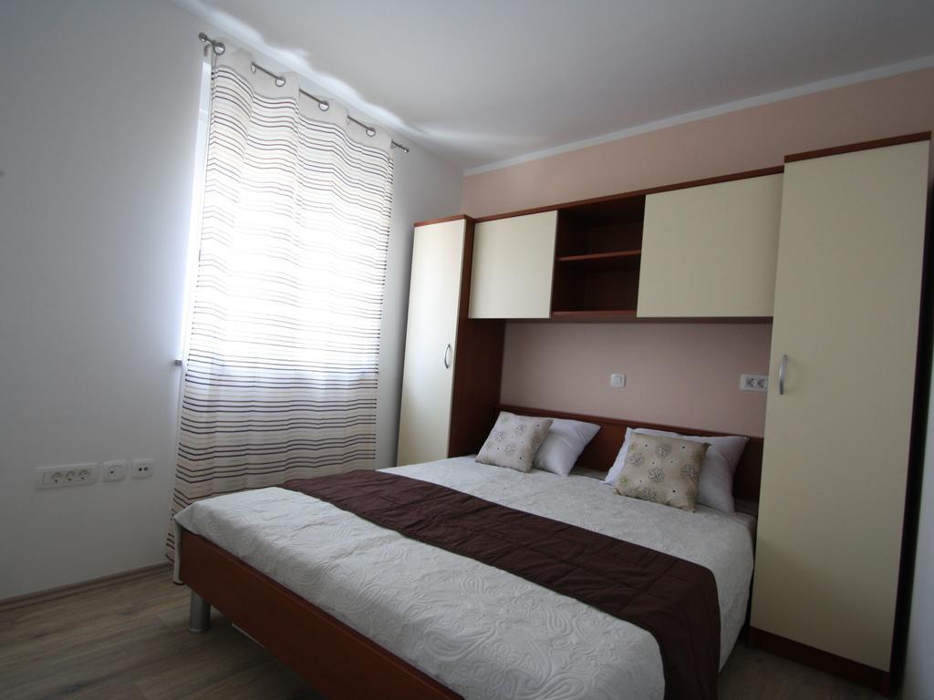 Apartment Tea Pula Luaran gambar