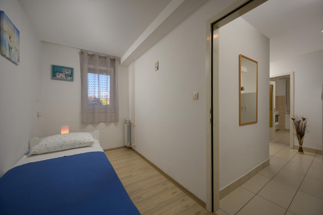 Apartment Tea Pula Luaran gambar